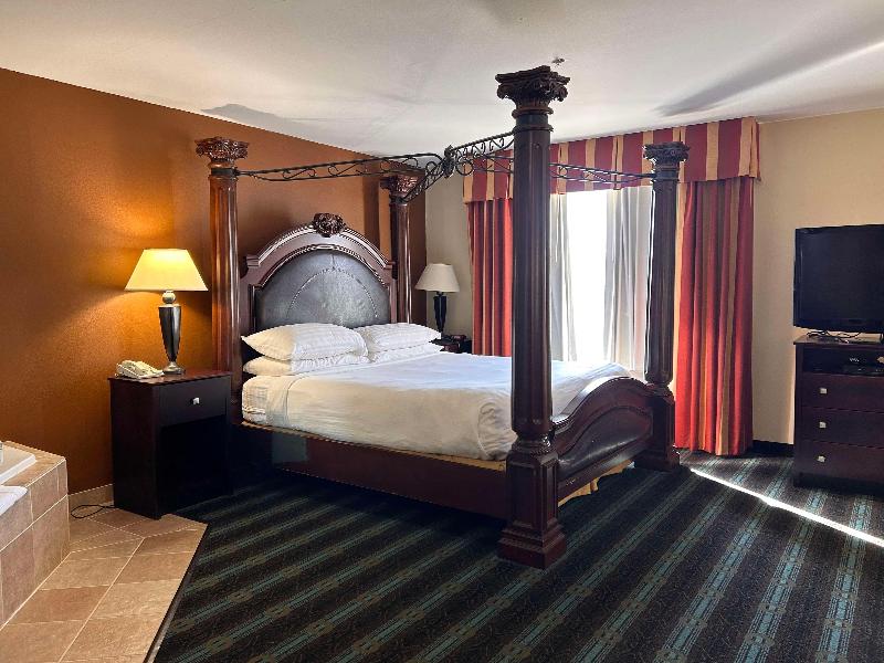 Holiday Inn Express Leesville - photo 29