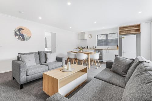 Modern Retreat with King Bed By KOSH BNB — 4-Star Luxury Hotel in Hamilton, New Zealand