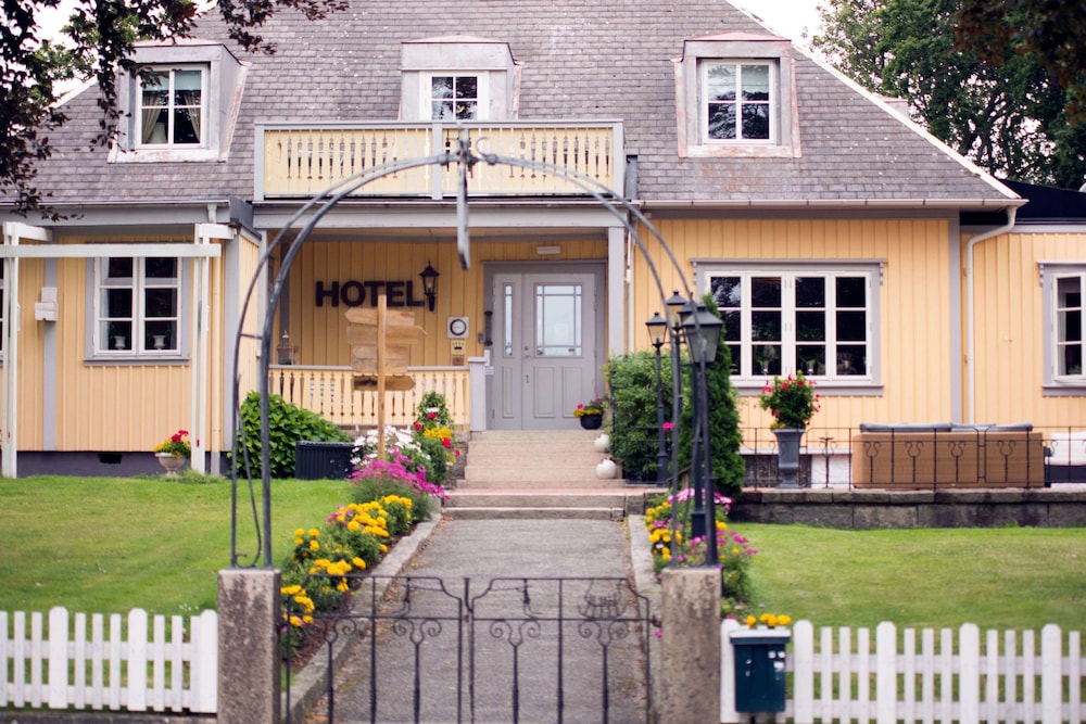 Tanums Gestgifveri in Tanumshede, Sweden