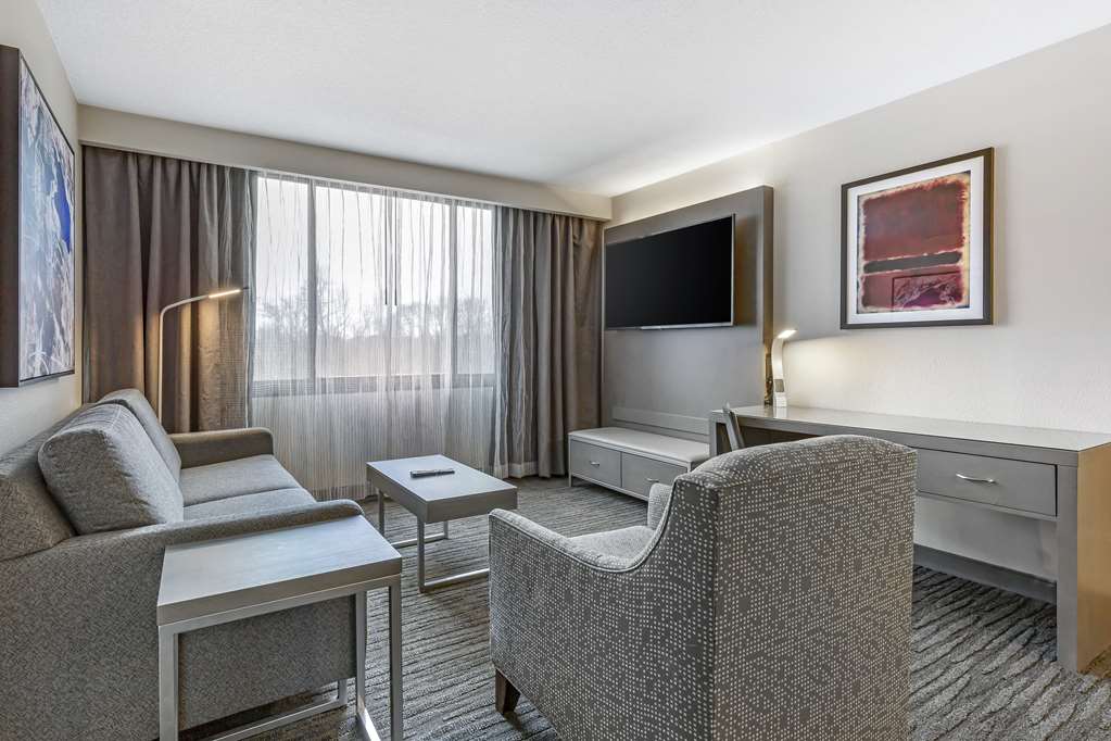 Best Western Premier Rockville Hotel & Suites - photo 11