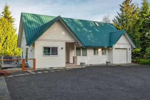 PA Whispering Pines in Port Angeles, United States