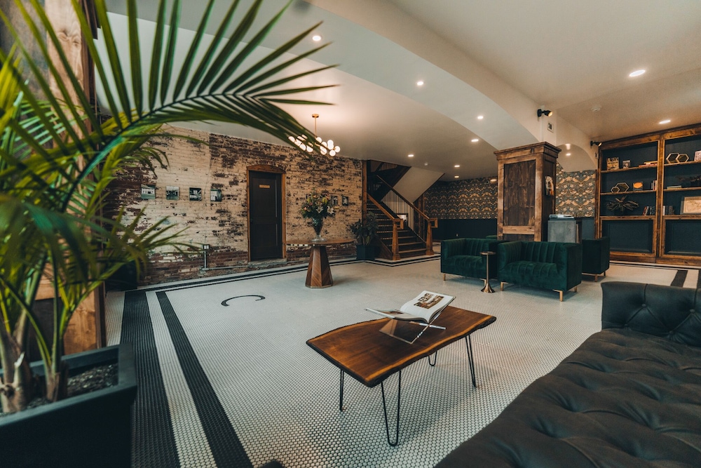 The Chandler Hotel - featured photo