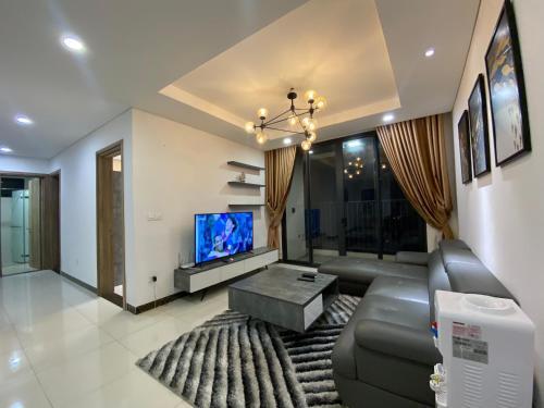 Hi Home Suites Ngoai Giao Doan at West Lake Starlake — 4-Star Luxury Hotel in Hanoi, Vietnam