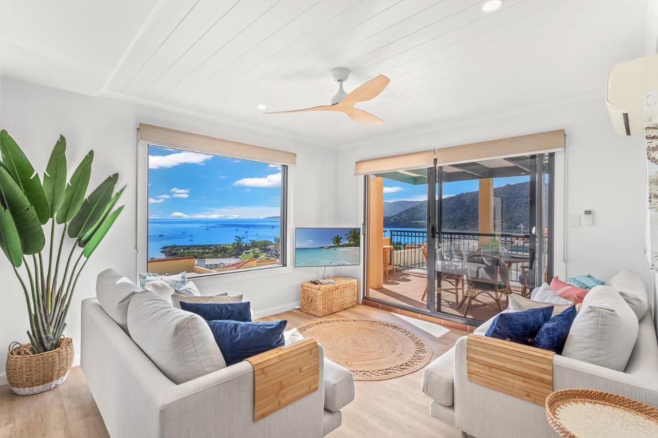 Aquarelle — 4-Star Luxury Hotel in Airlie Beach, Australia