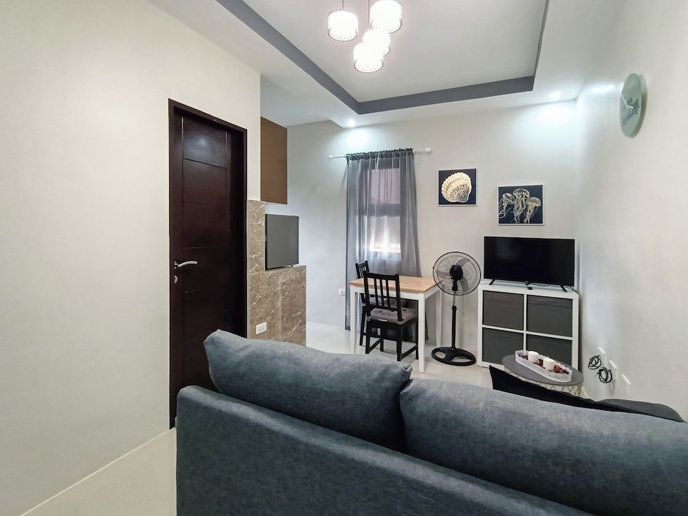 Manzil Anilao B And B 1 Bedroom Apartment 21224735 — Mabini