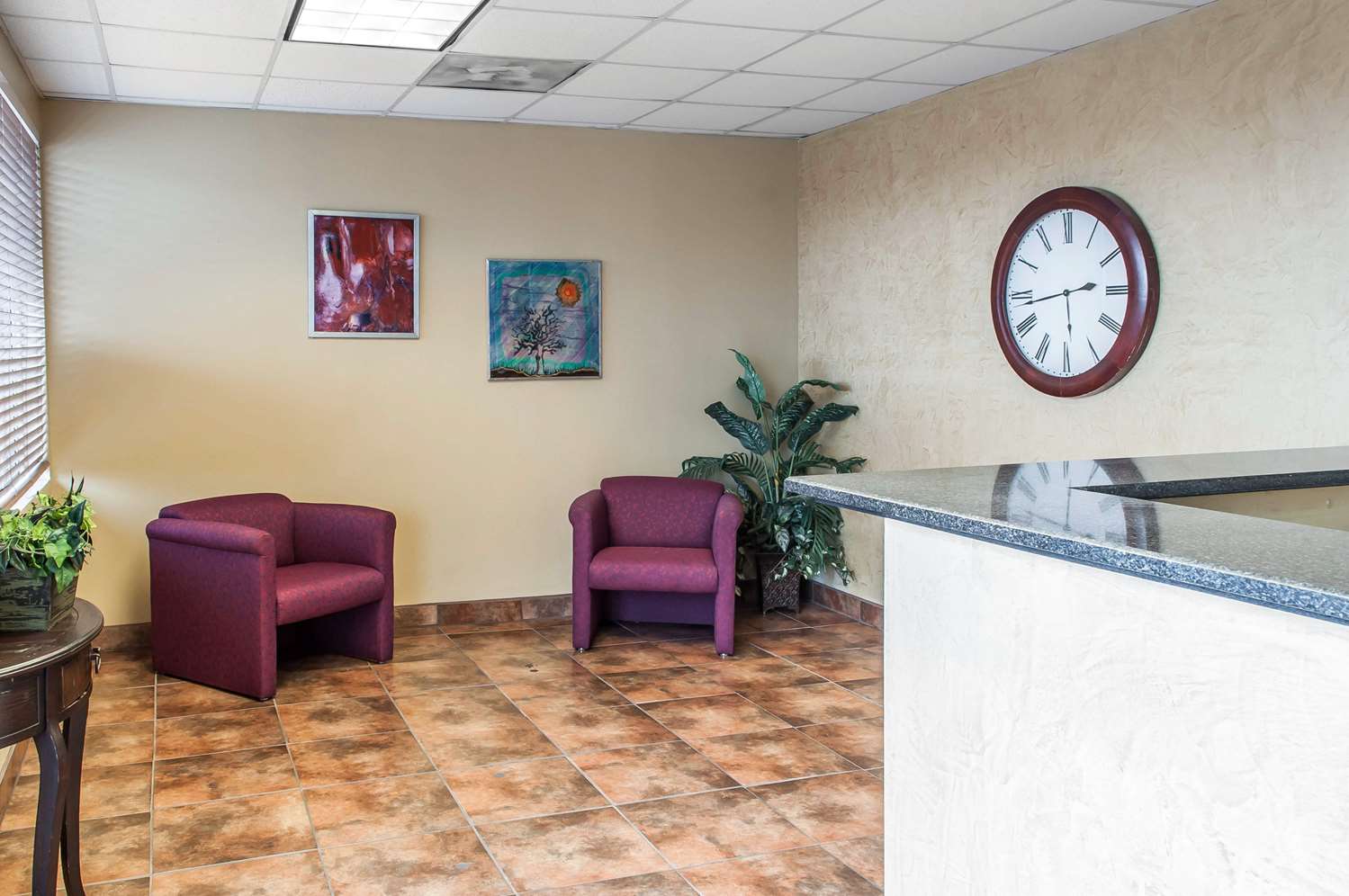 Suburban Extended Stay Hotel East - photo 14