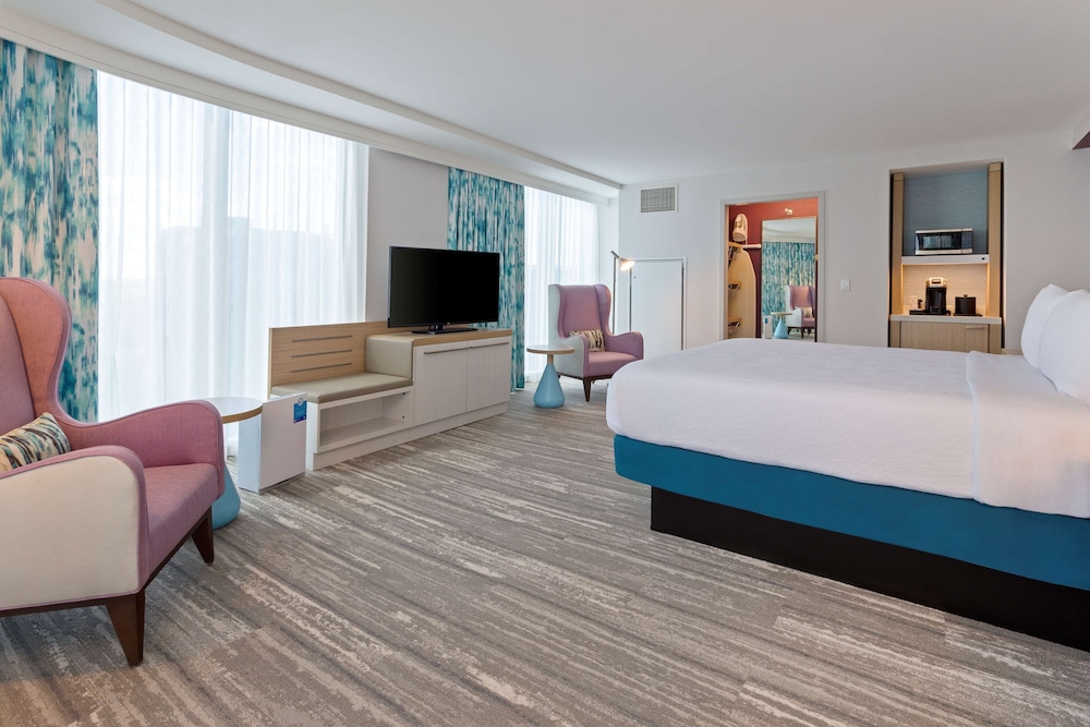 Hilton Garden Inn Boston Brookline MA - photo 14