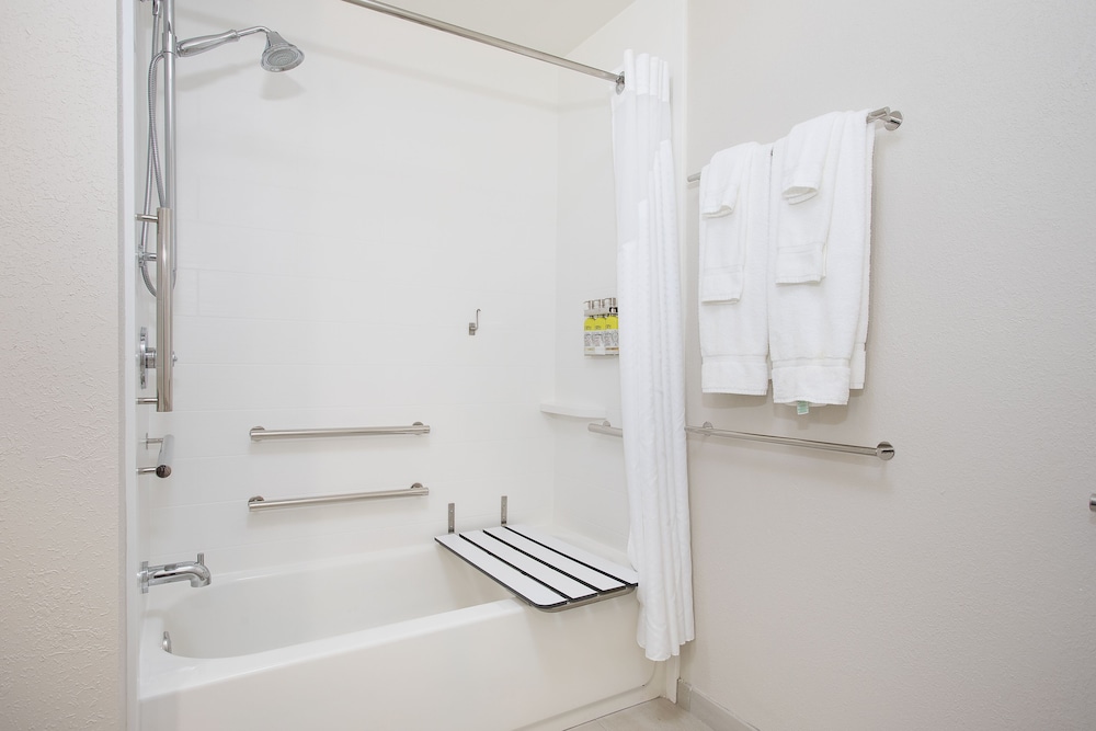 Holiday Inn Express & Suites Lexington W Versailles by IHG - photo 19