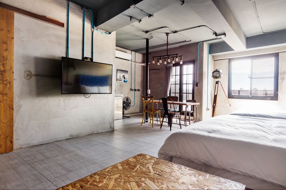 4 Design Inn - carbon neutral hotel in Tainan