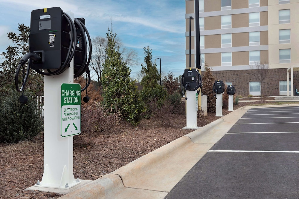 Home2 Suites by Hilton Durham University Medical Center - photo 39