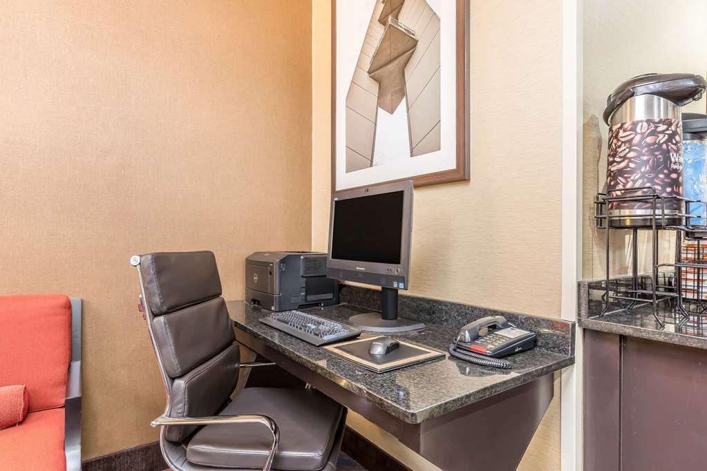 Comfort Inn Alton near I 255 - photo 32