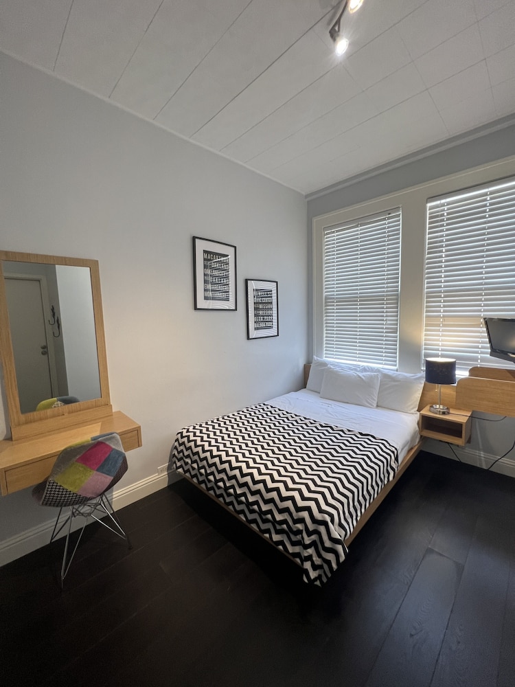 Touchstone Hotel City Center - photo 8