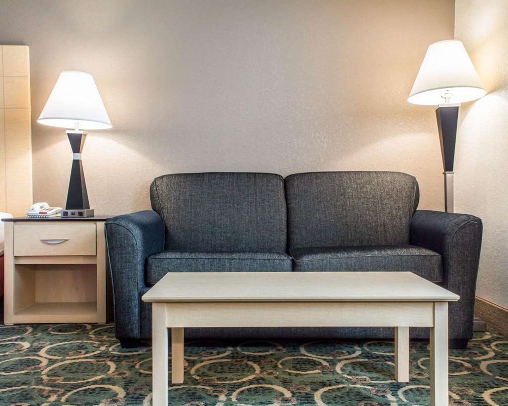 Quality Inn Geneseo - photo 13