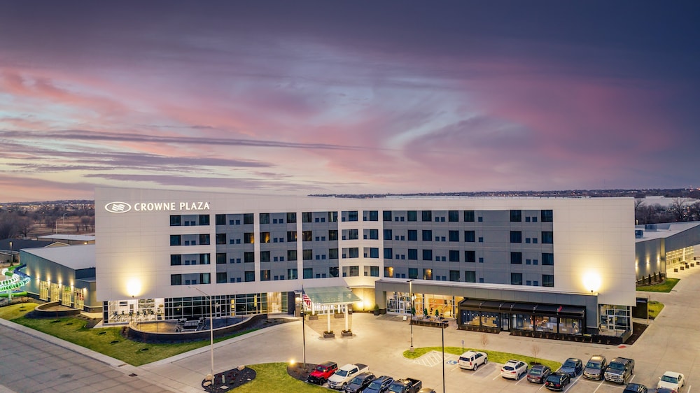 Crowne Plaza Kearney by IHG - photo 102