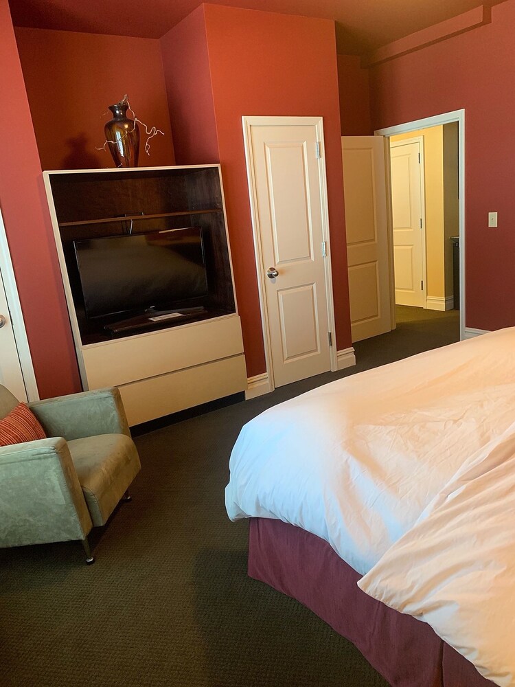 Blue Bay Inn - photo 11