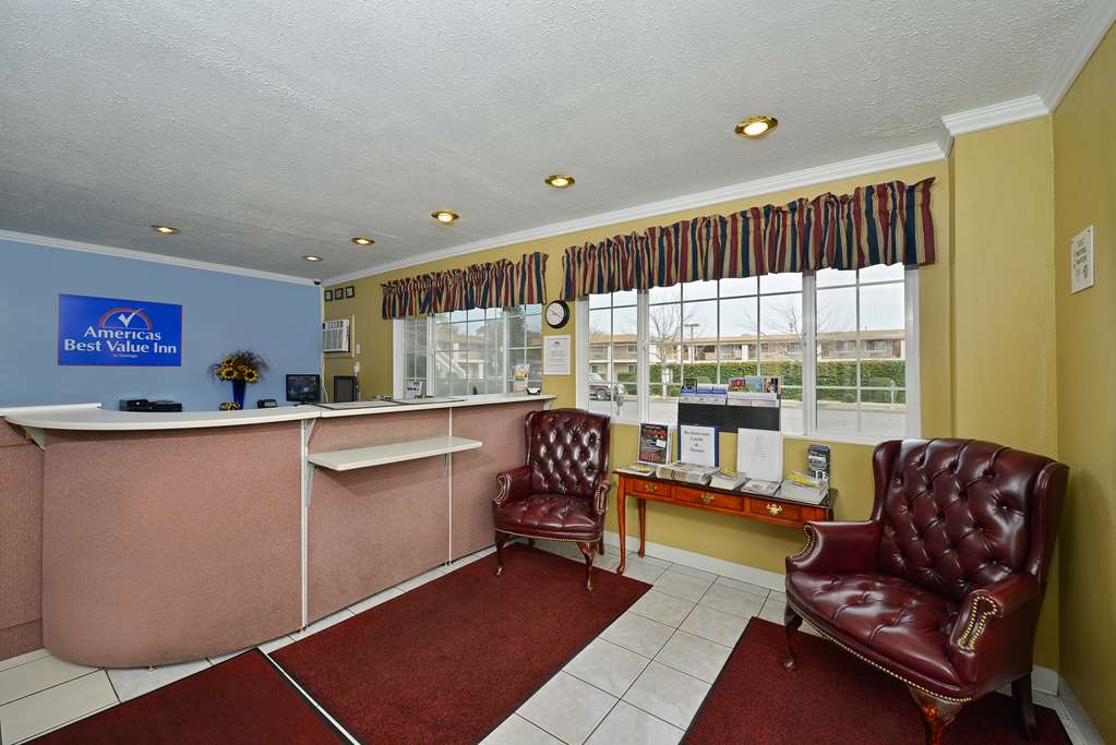 Americas Best Value Inn Chico - photo 4