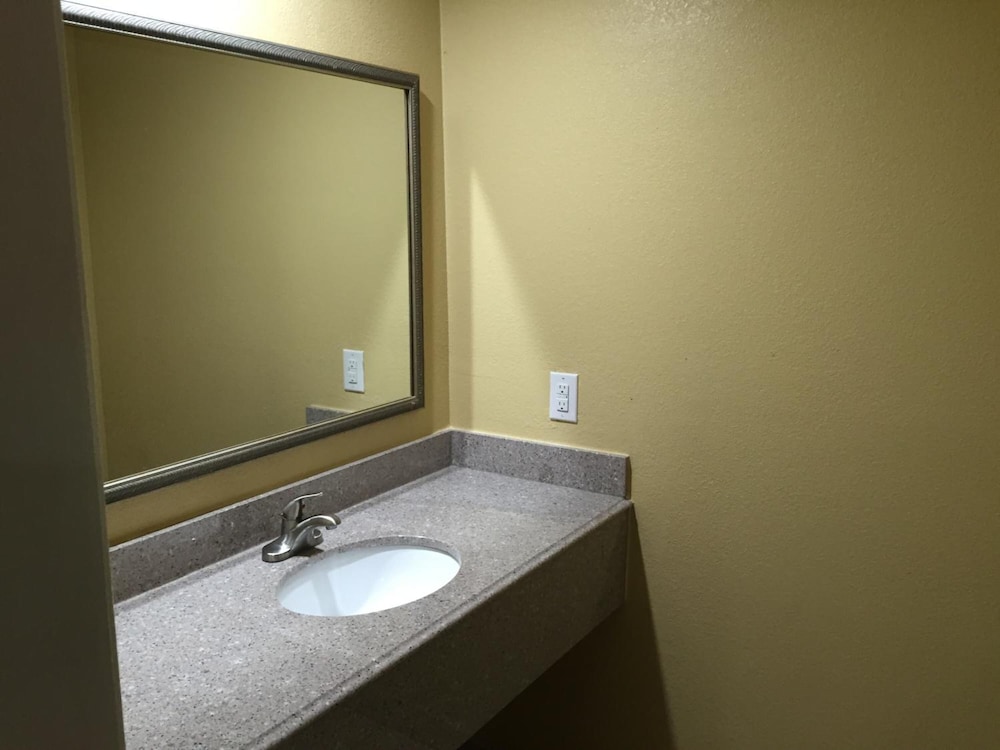 Journey Inn - photo 13