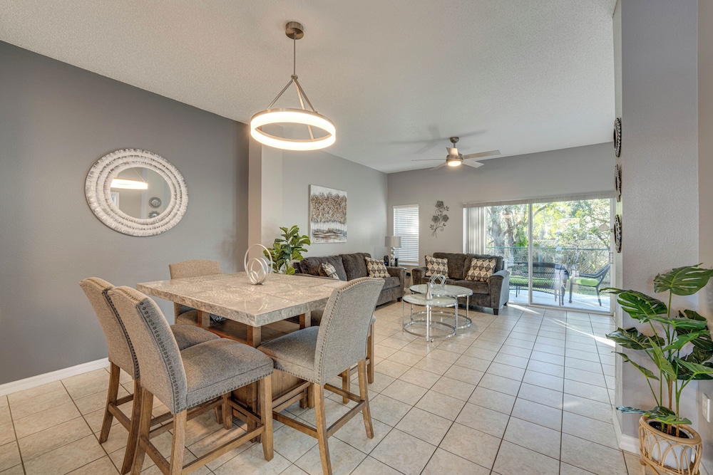 9 Mi to Disney Resort Getaway with Private Patio - photo 4