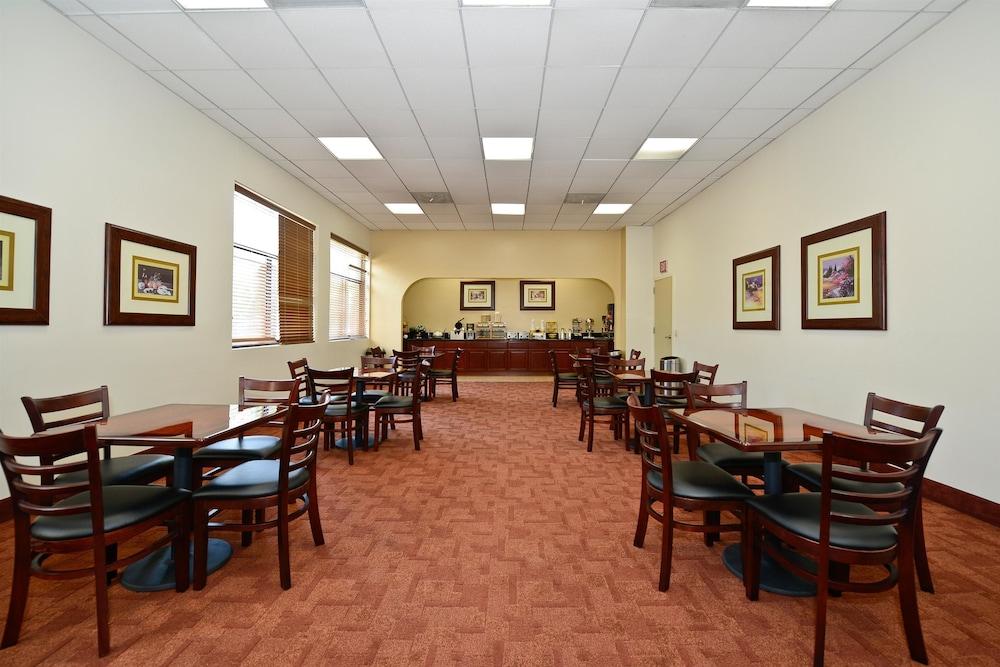Best Western of Long Beach - photo 23