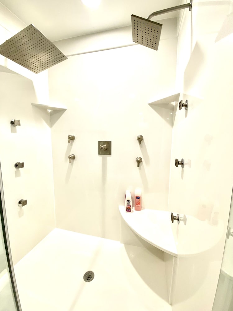 The Raspberry Garden Luxury Hotel & Suites - photo 93