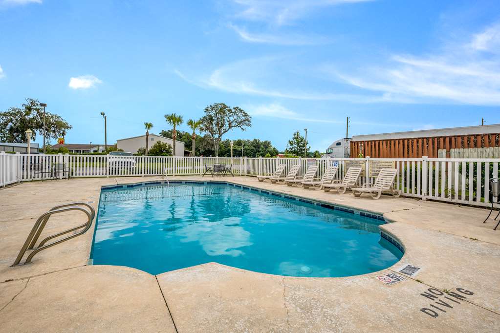 Americas Best Value Inn & Suites Brunswick - photo 3