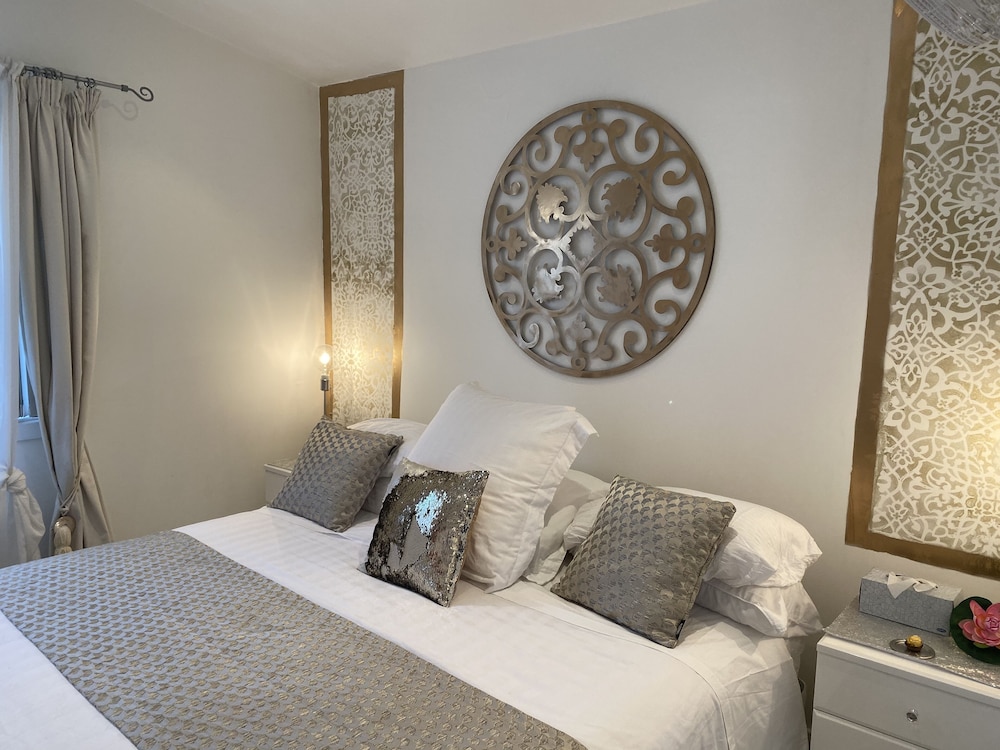 Sydney Executive Garden Apartments — Engadine — photo 2