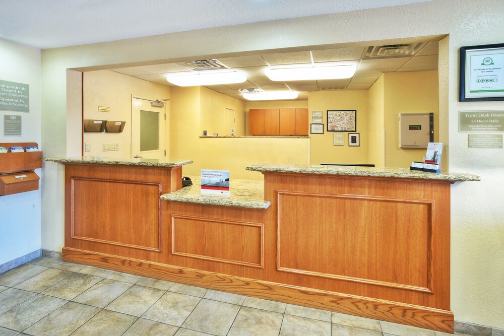 Candlewood Suites Ft Stockton by IHG - photo 28