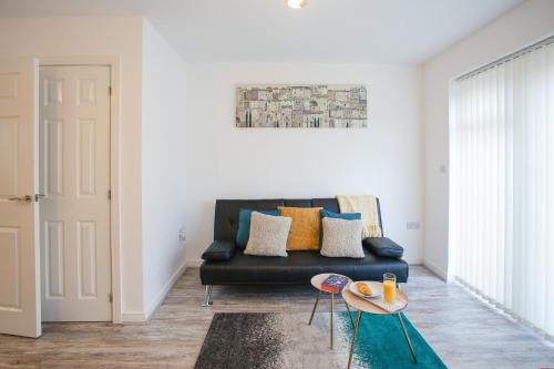Cosy 2 bed home For Company contractor and Leisure stays NEC Airport HS2 Contractors Resort World — hotel near Birmingham Airport