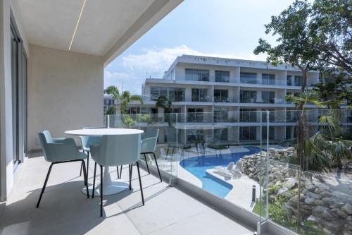 Whispering Palms TL B114 — 4-Star Luxury Hotel in Playa Del Carmen, Mexico