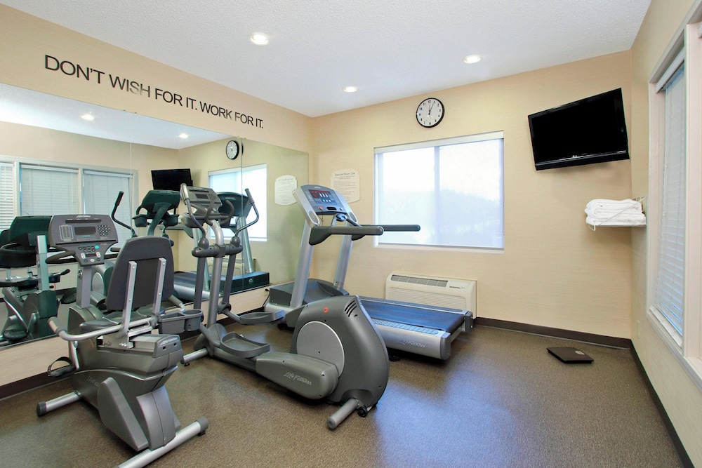 Fairfield Inn & Suites by Marriott Colorado Springs South - photo 12