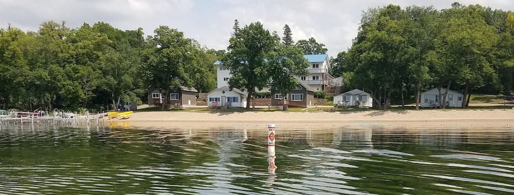 Viking Bay Resort & Lodge - photo 35