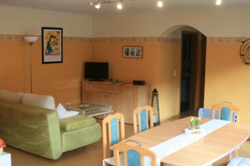 Ferienwohnung Jatta — 4-Star Luxury Hotel in Bruttig-Fankel, Germany