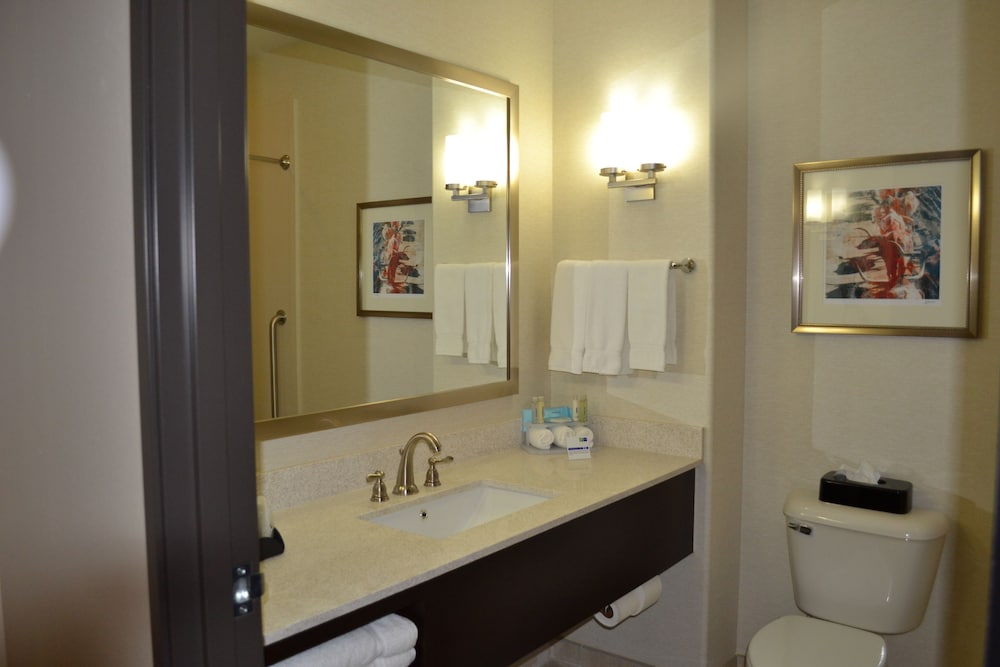 Holiday Inn Express & Suites Duncan by IHG - photo 26