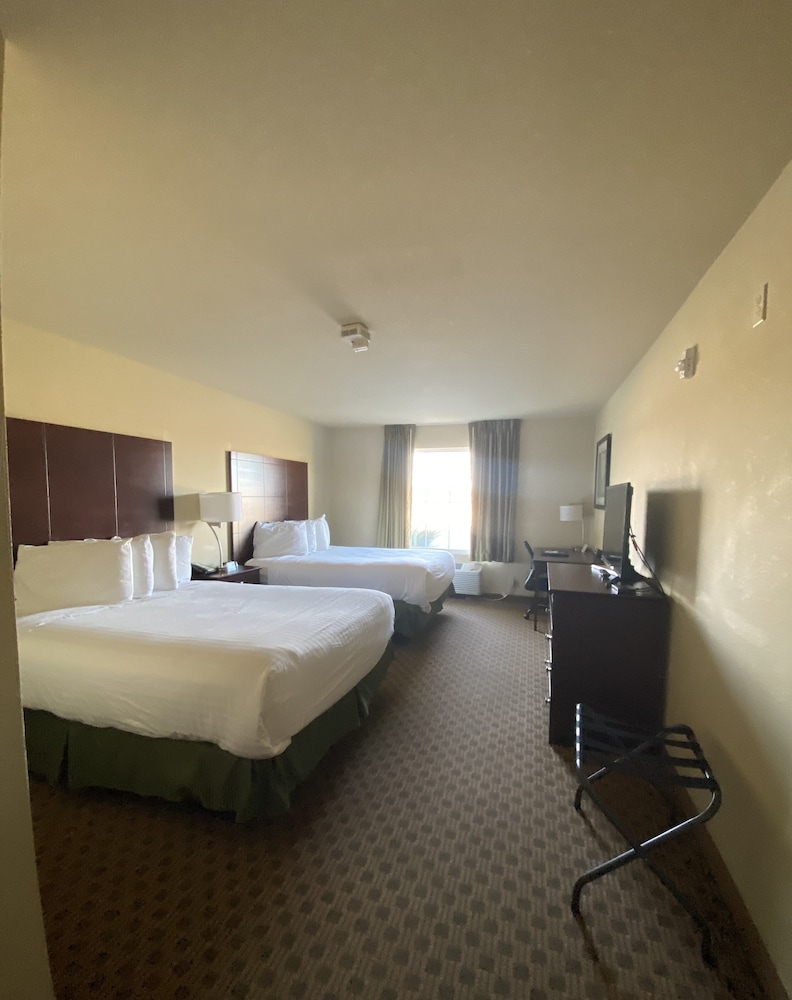Cobblestone Hotel & Suites Broken Bow - photo 10