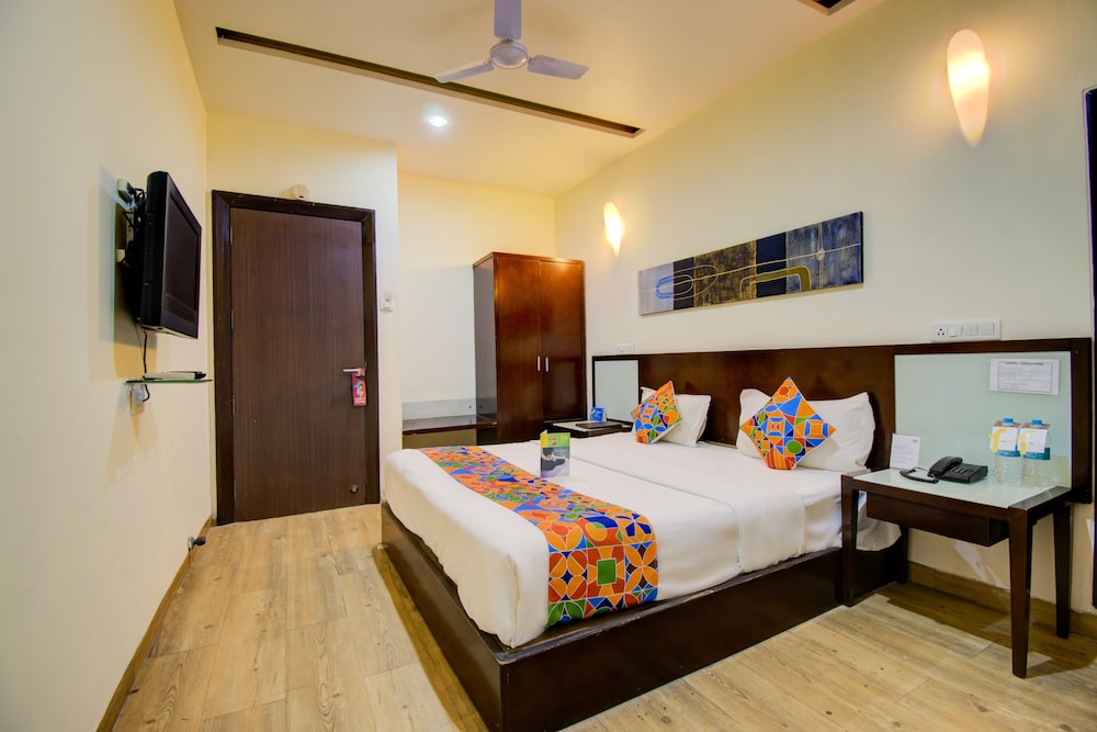 FabExpress Signature in Indore, India