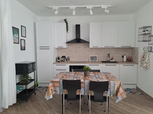 Suite Da Gabry 2 — 4-Star Luxury Hotel in Olbia, Italy