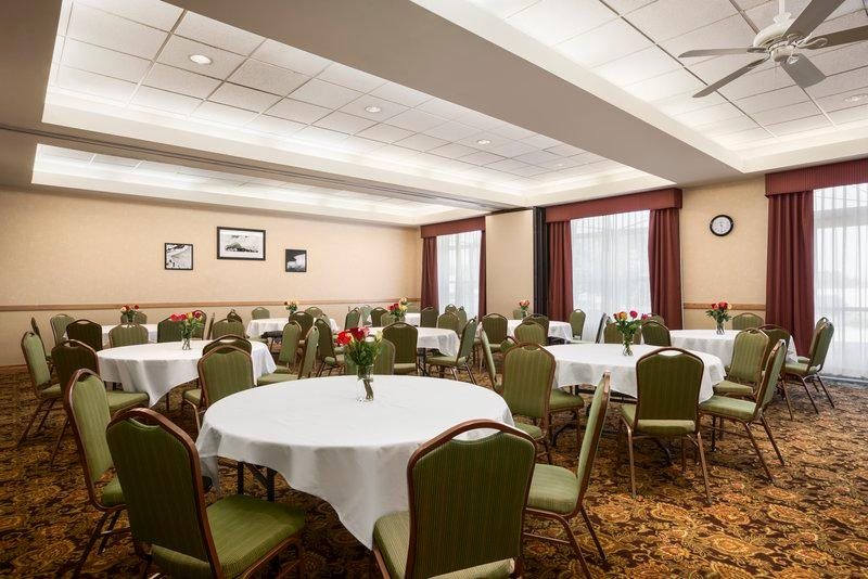 Holiday Inn Express & Suites Salt Lake City N Bountiful pet-friendly hotel Bountiful