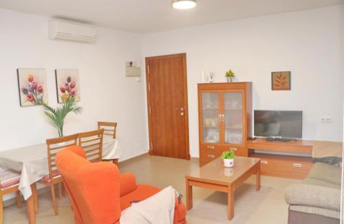 Apartamento White Love — 4-Star Luxury Hotel in Conil De La Frontera, Spain