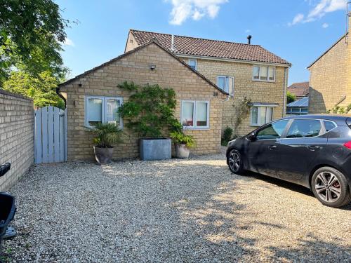 Self contained annex with full kitchen — 4-Star Luxury Hotel in Witney, United Kingdom