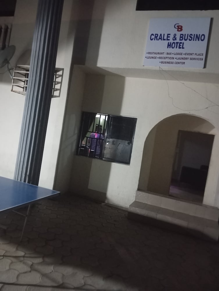 Crale n Busino in Port Harcourt, Nigeria