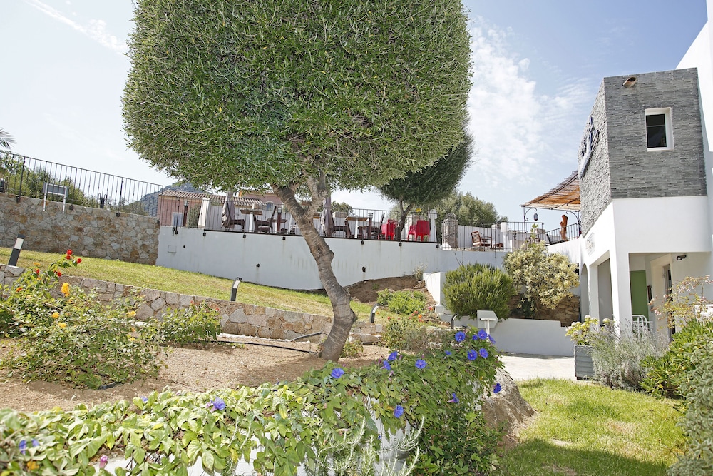 Hotel Funtana Marina - carbon neutral hotel in Monticello