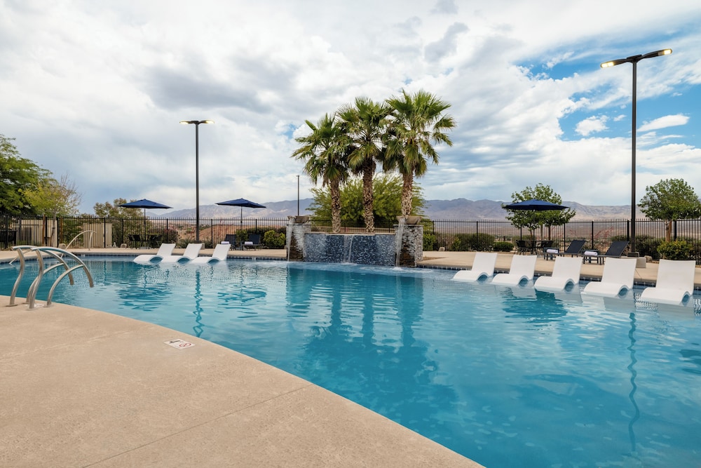 Hampton Inn & Suites by Hilton Mesquite - photo 33