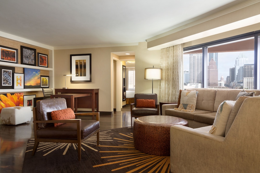 Embassy Suites by Hilton Austin Downtown South Congress - photo 23