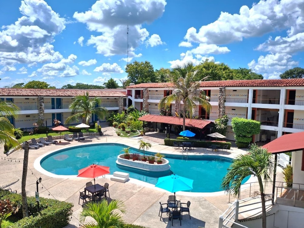 Plaza Palenque Hotel & Convention center