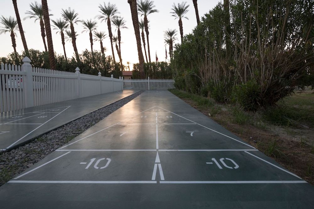 Palm Springs RV Resort - photo 31