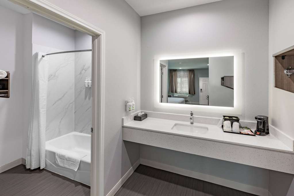 Baymont by Wyndham Freeport Texas - photo 49
