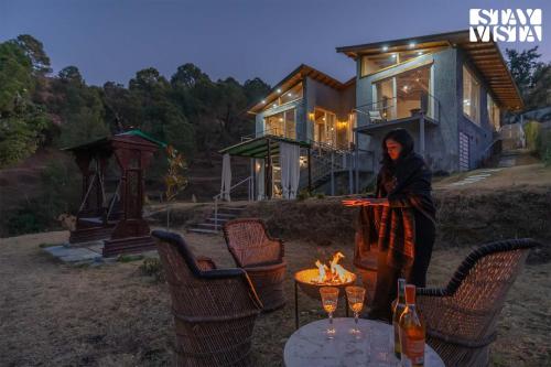 StayVista at Pleasance Villa with BBQ & Bonfire — 4-Star Luxury Hotel in Ranikhet, India