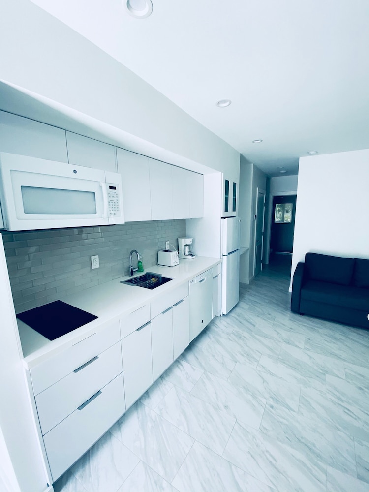 The Marlin Beachside - photo 25