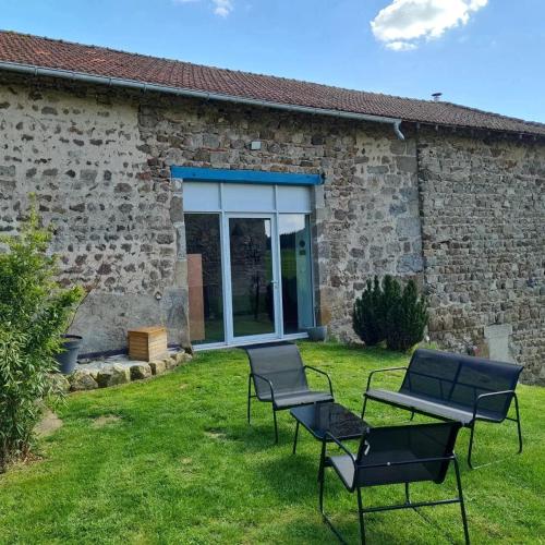 Chez Perlette - carbon neutral hotel in Unknown City