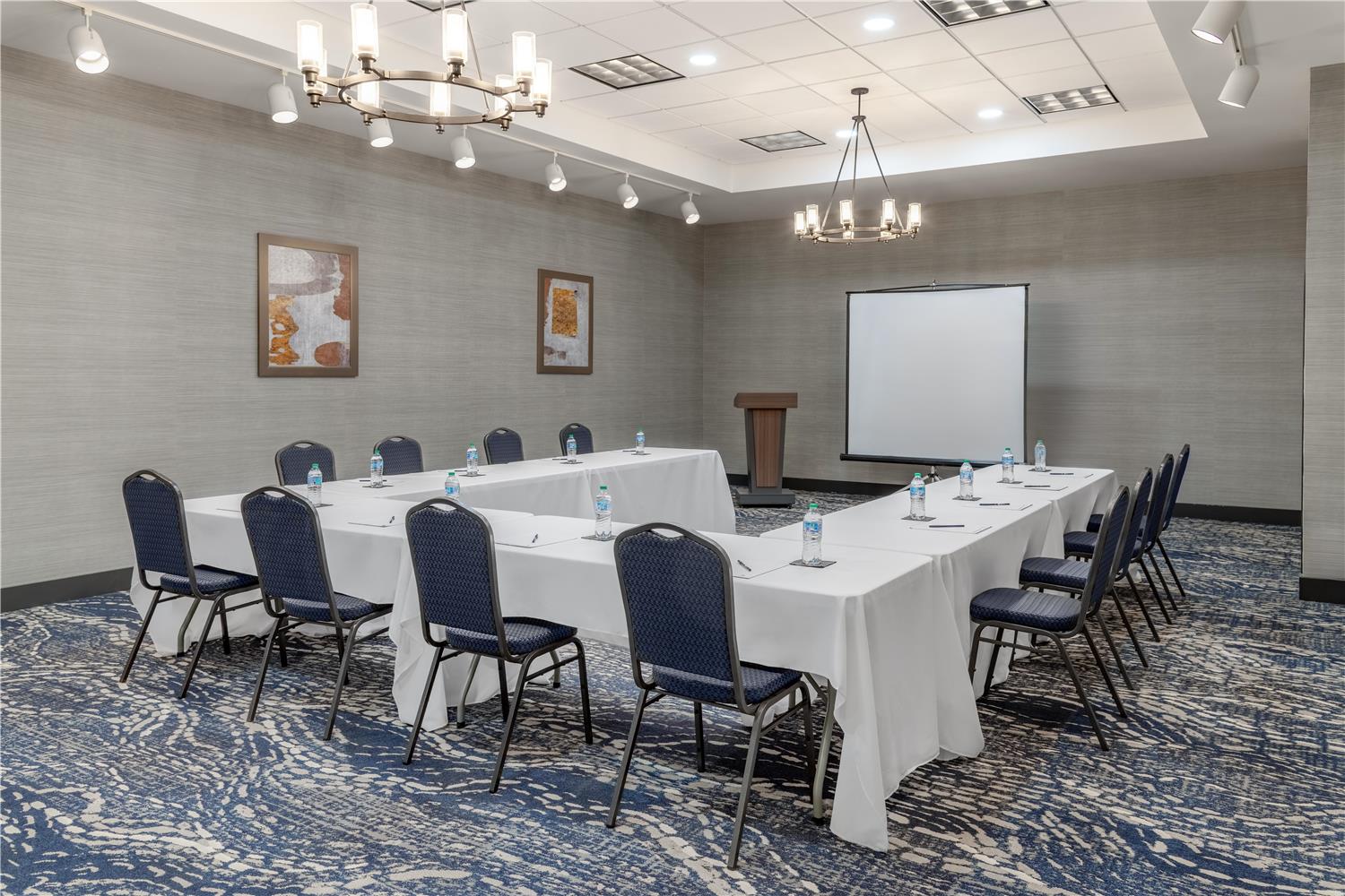 DoubleTree by Hilton Owatonna - photo 11